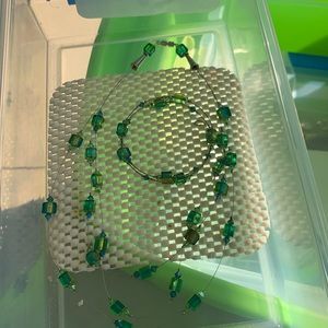 Necklace and bracelet green stones